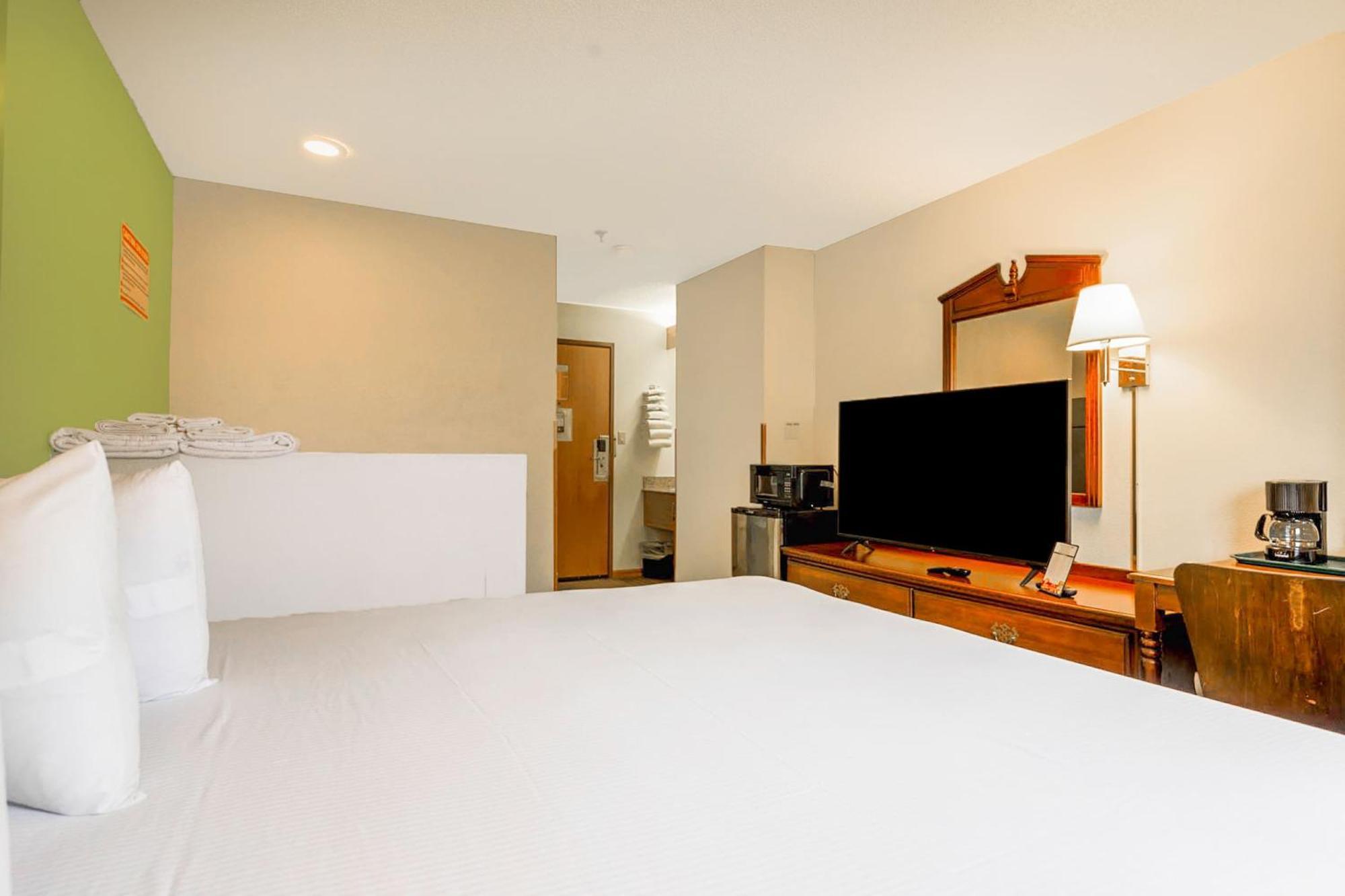 Super Sleep Inn By Oyo I-80 Princeton Bagian luar foto